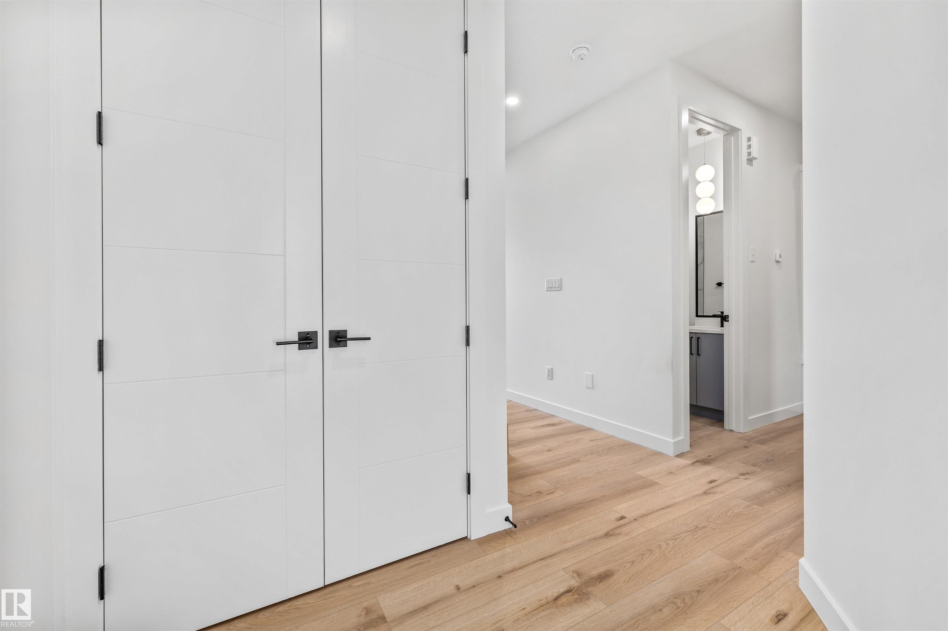 6 ENNS Court