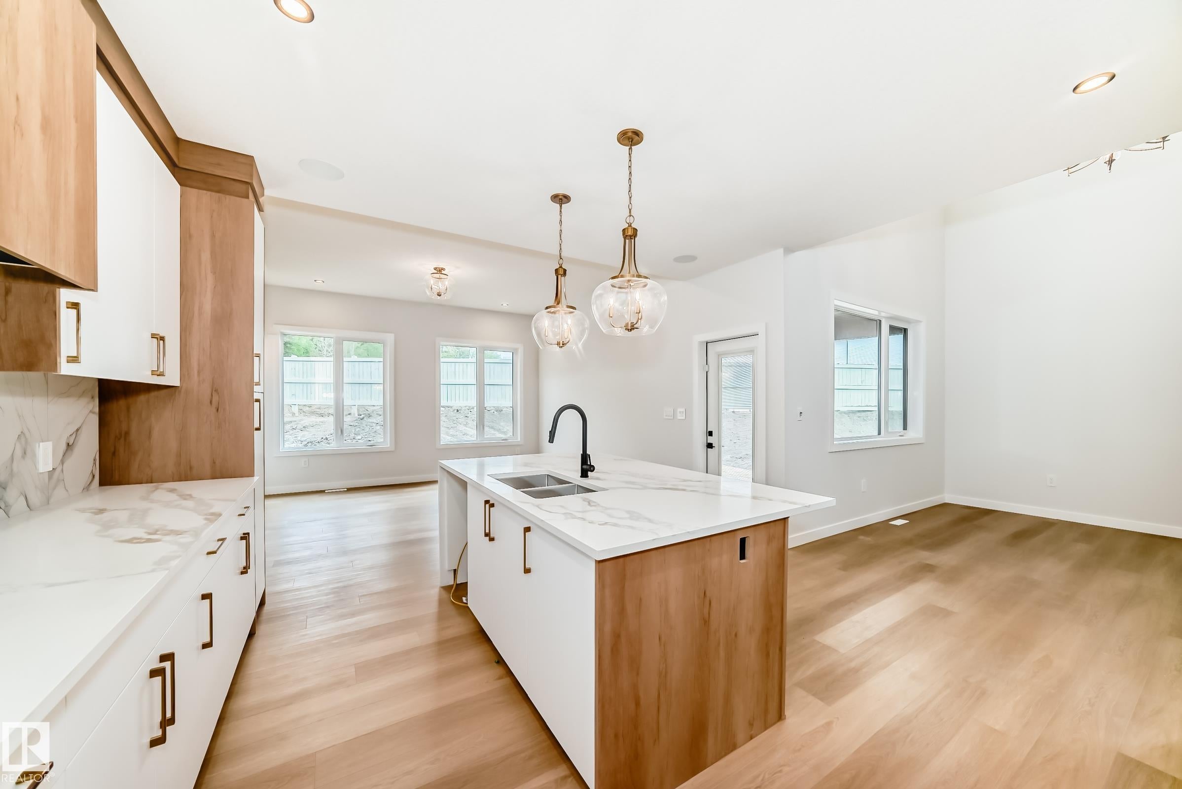 47 MEADOWGROVE Lane