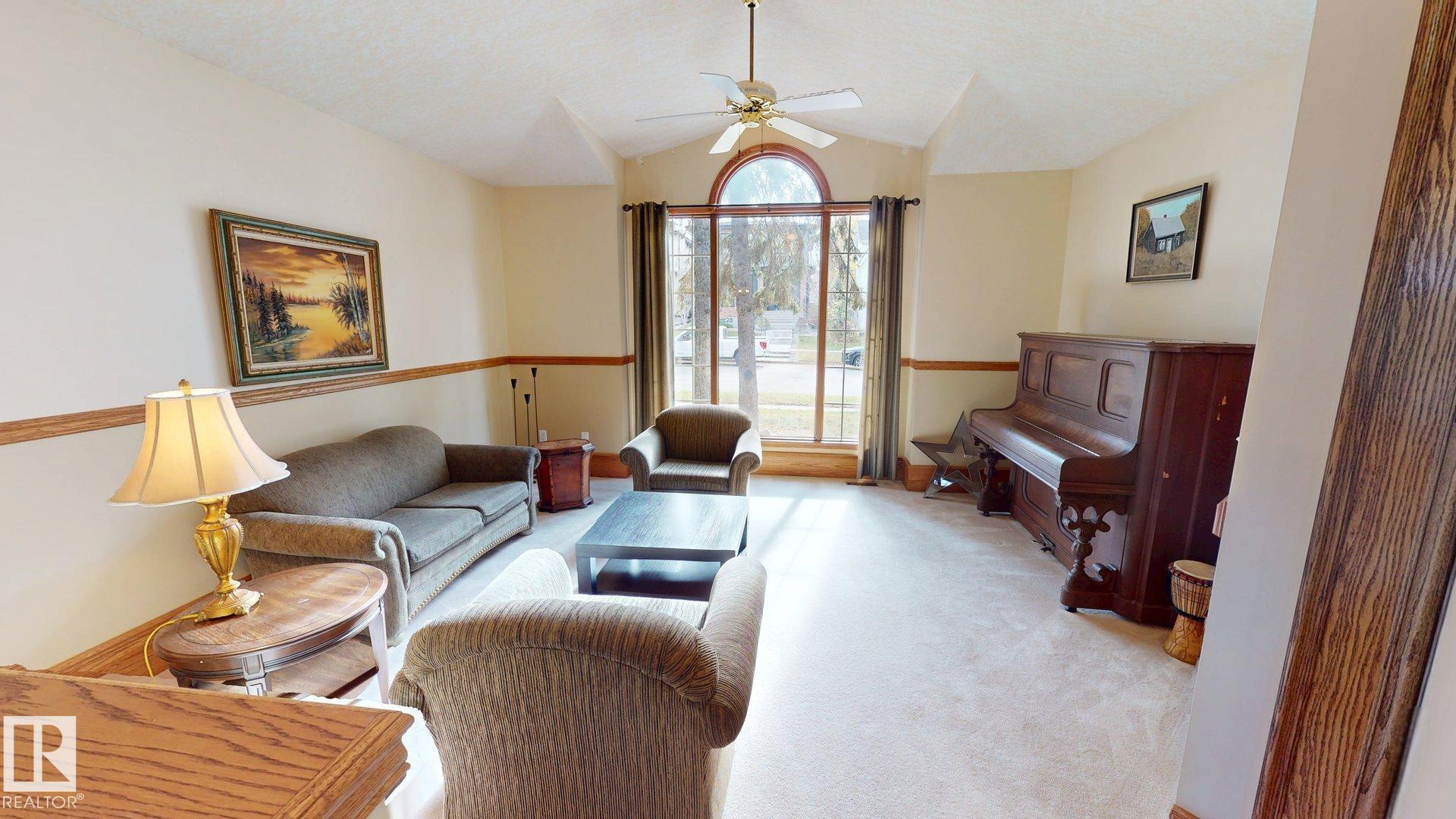 15 BELMONT Drive