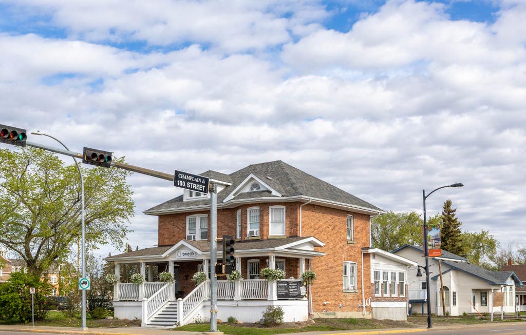 100 AVENUE