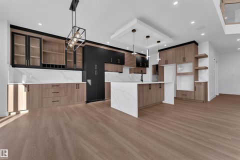 176 CALEDON Crescent Spruce Grove AB T7X 4E3