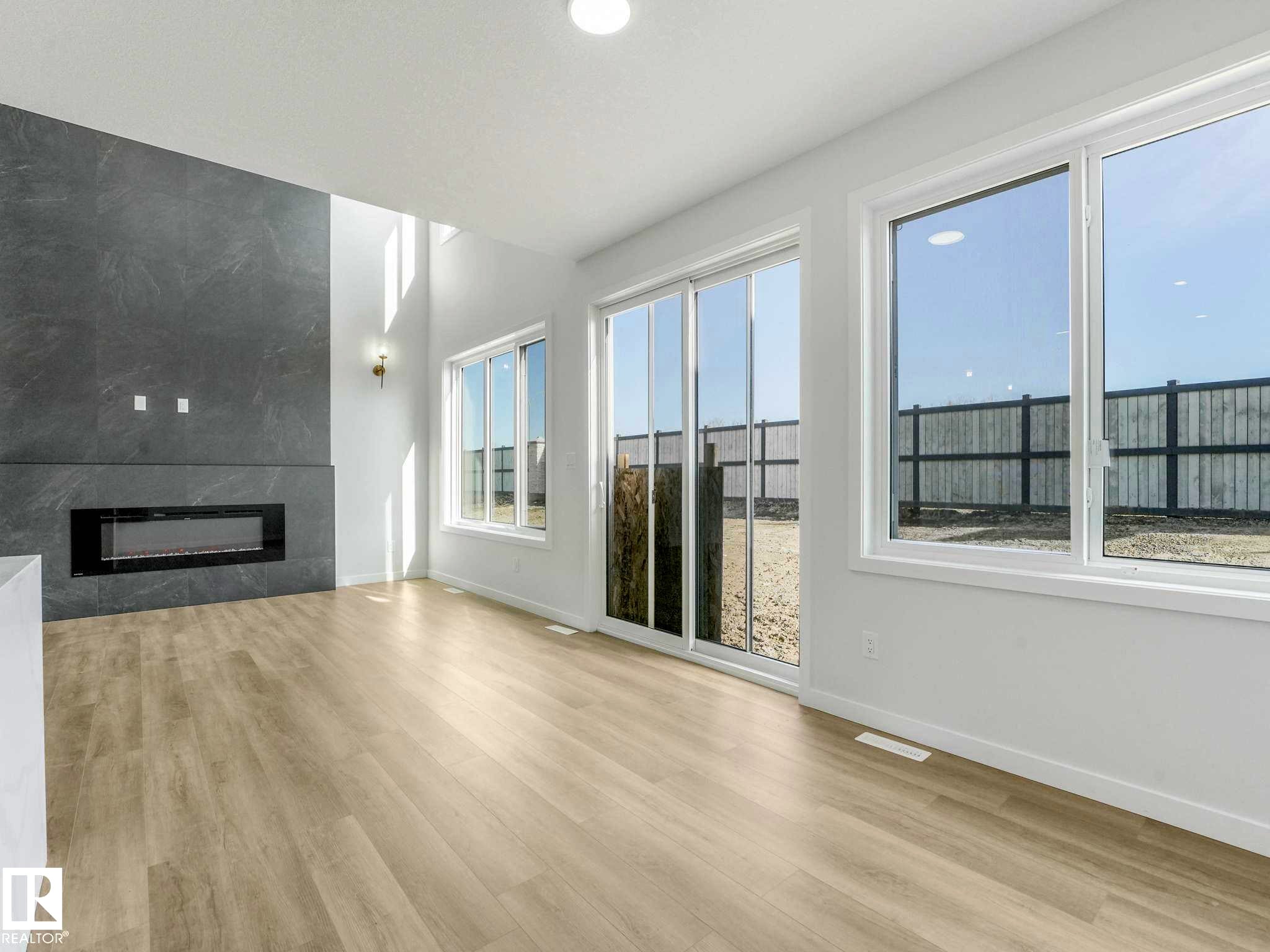 270 Munn Way