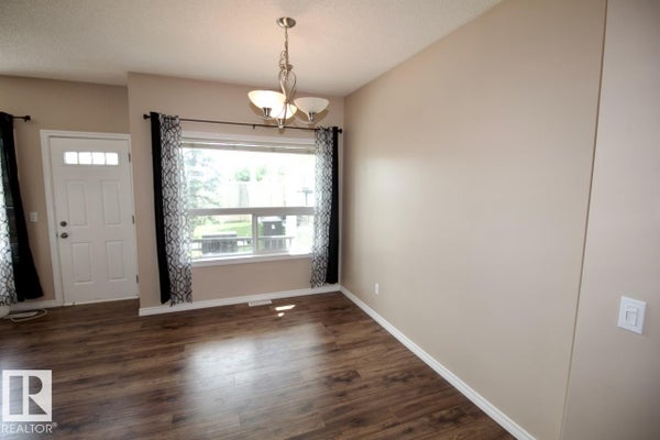 38 - 3010 33 Ave Nw, Edmonton, AB 5