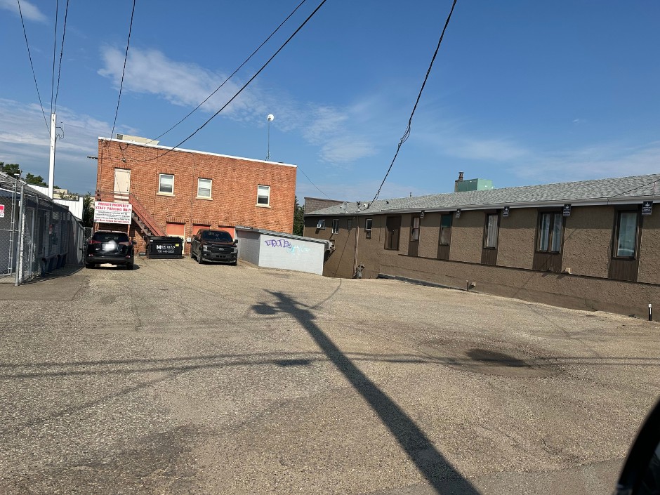 5011 50 St