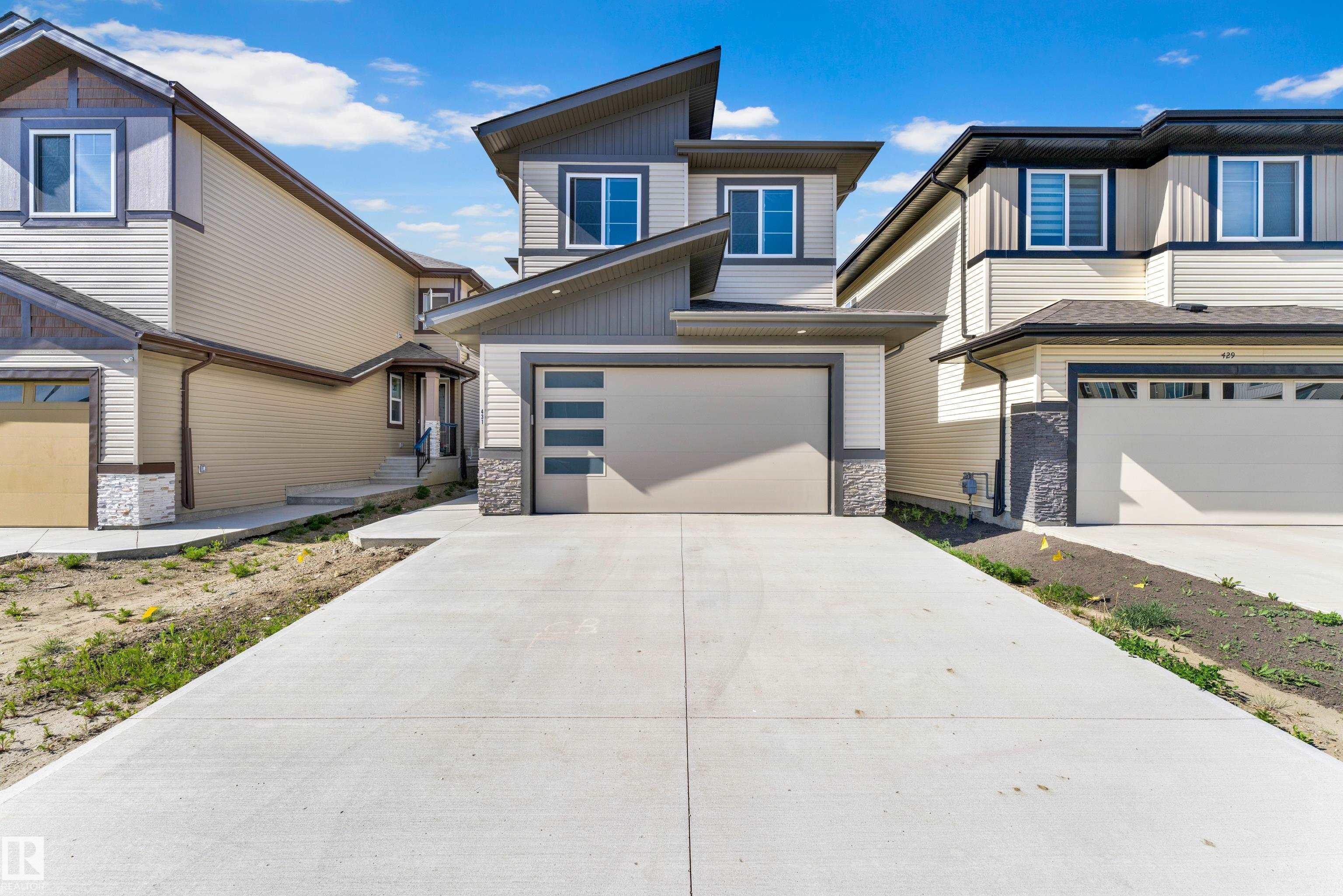 431 ROBERTS Crescent