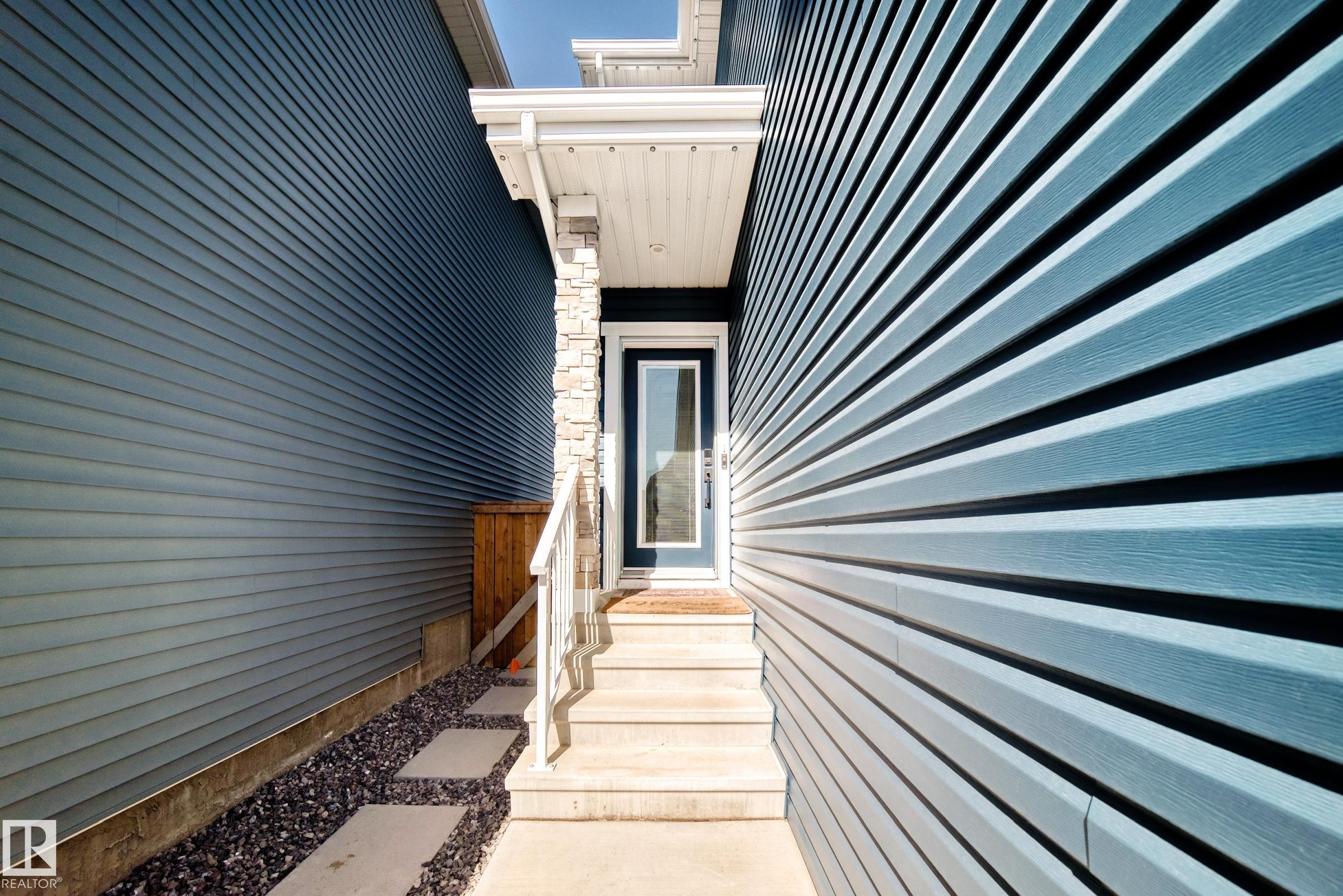 143 LARCH Crescent