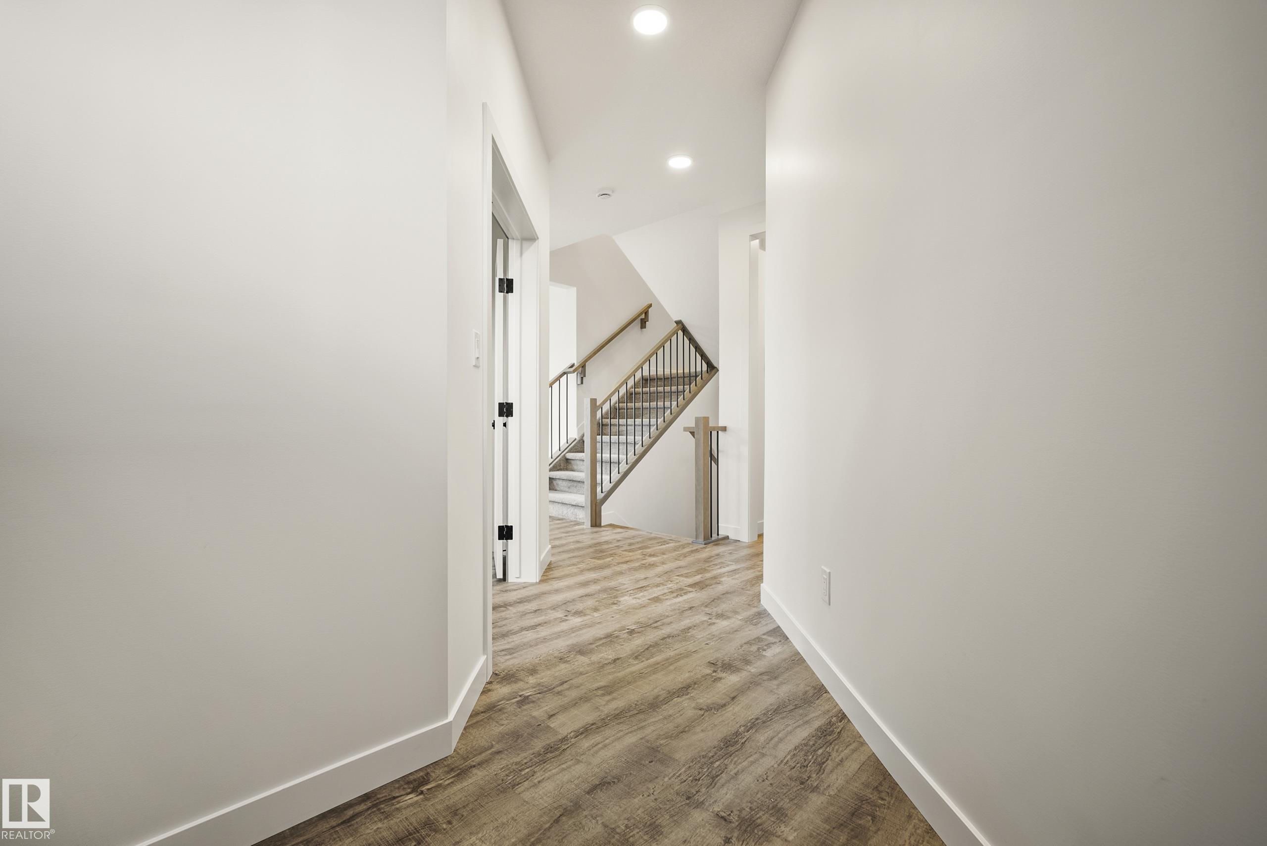 31 PRESCOTT Close