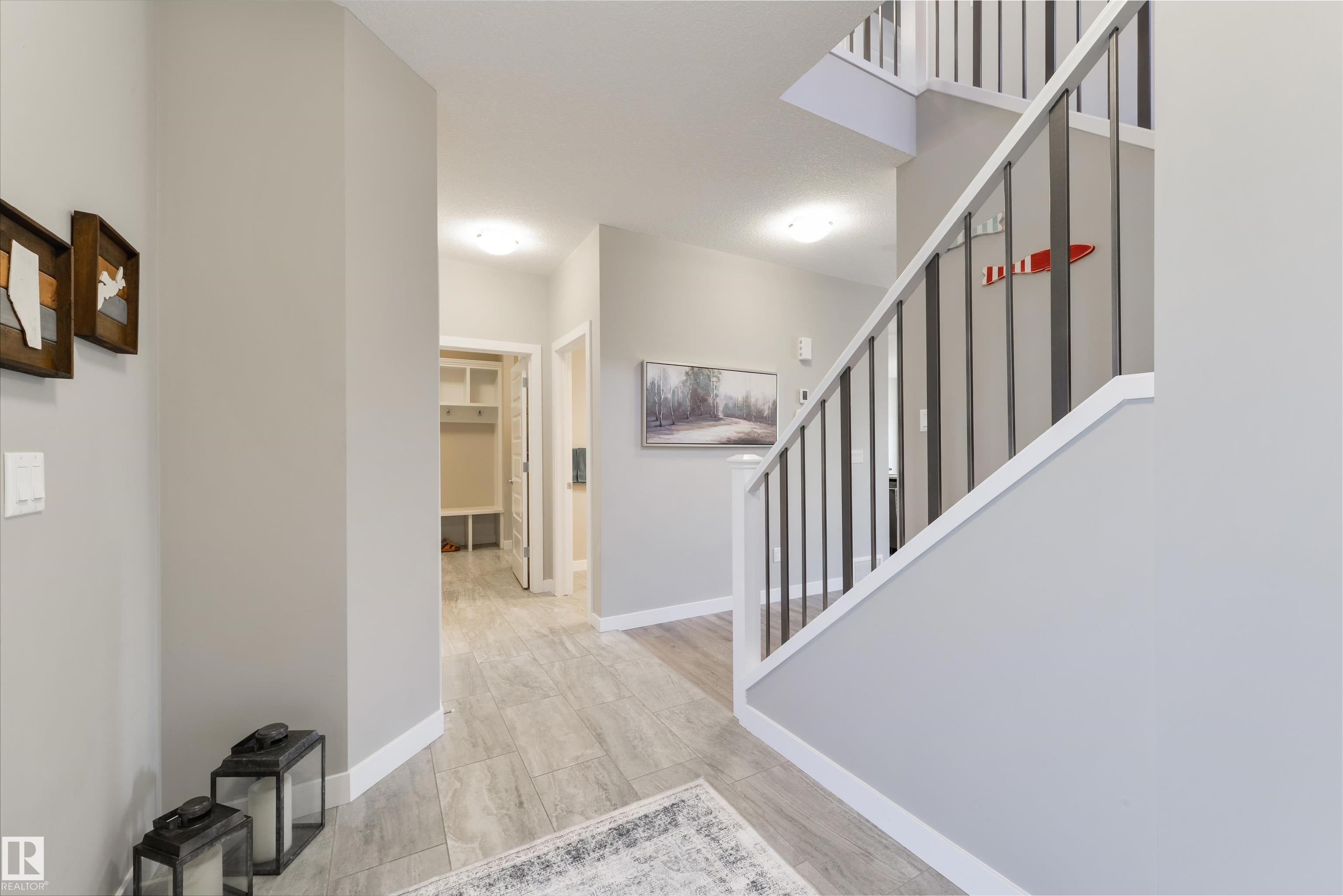 23 KINGSBURY Circle