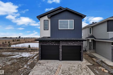 21 AXELWOOD Crescent Spruce Grove AB T7X 3C6