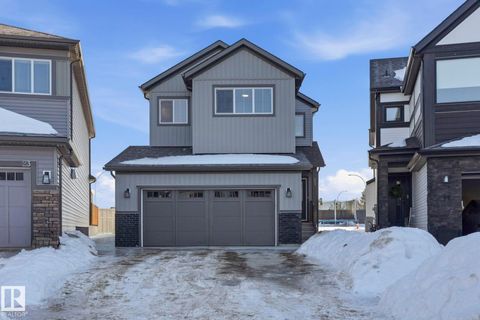 21 NETTLE Crescent St. Albert AB T8N 7Z8
