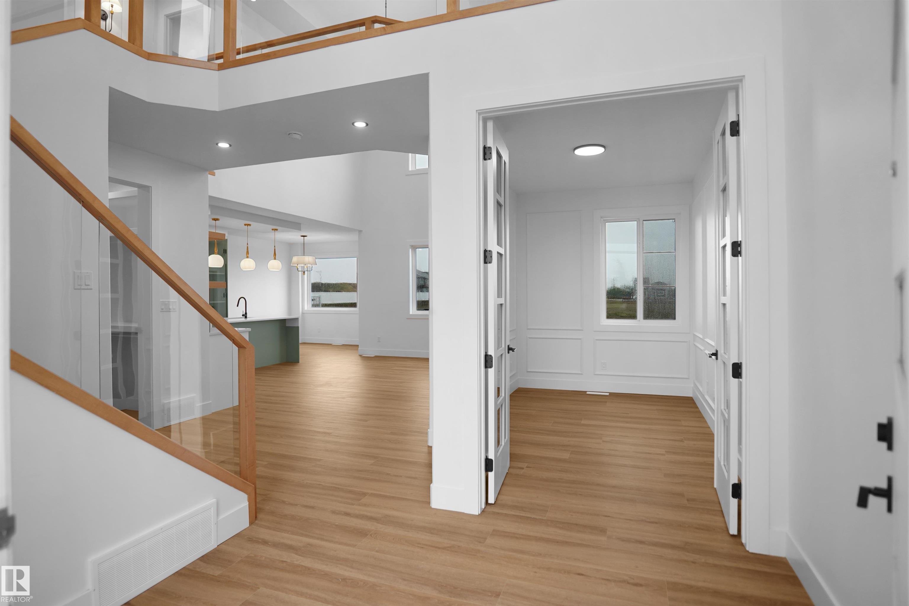 142 EDGEWATER Circle