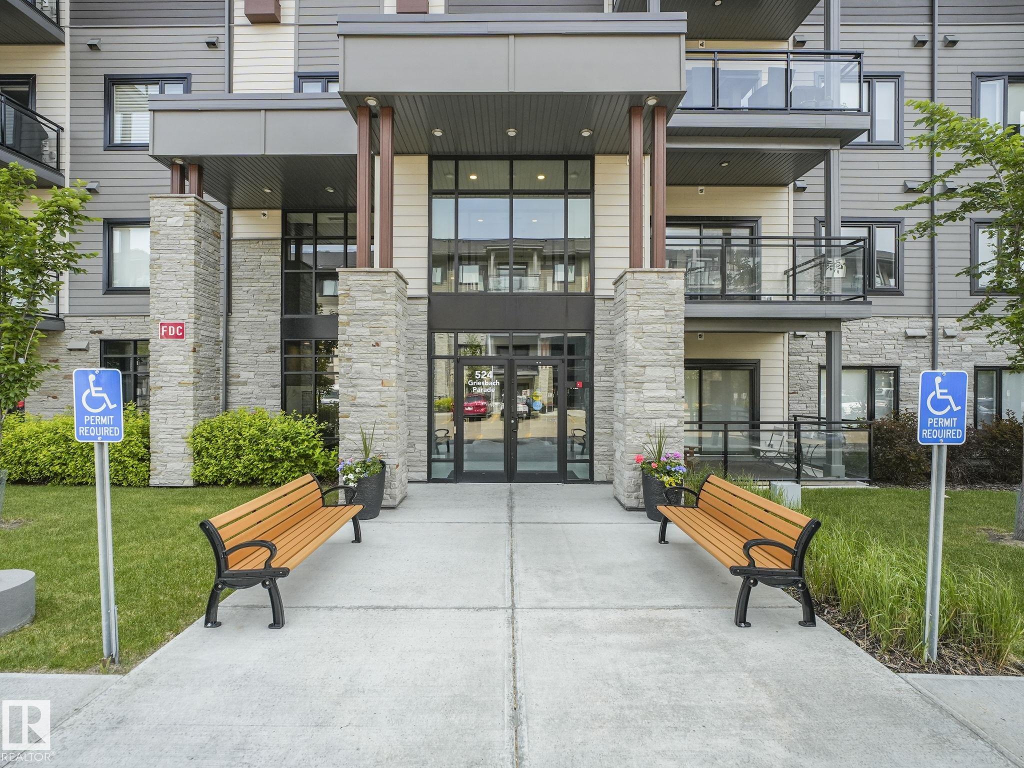 524 GRIESBACH Parade 127