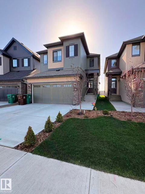 15 CHAMBERY Crescent St. Albert AB T8T 2C1