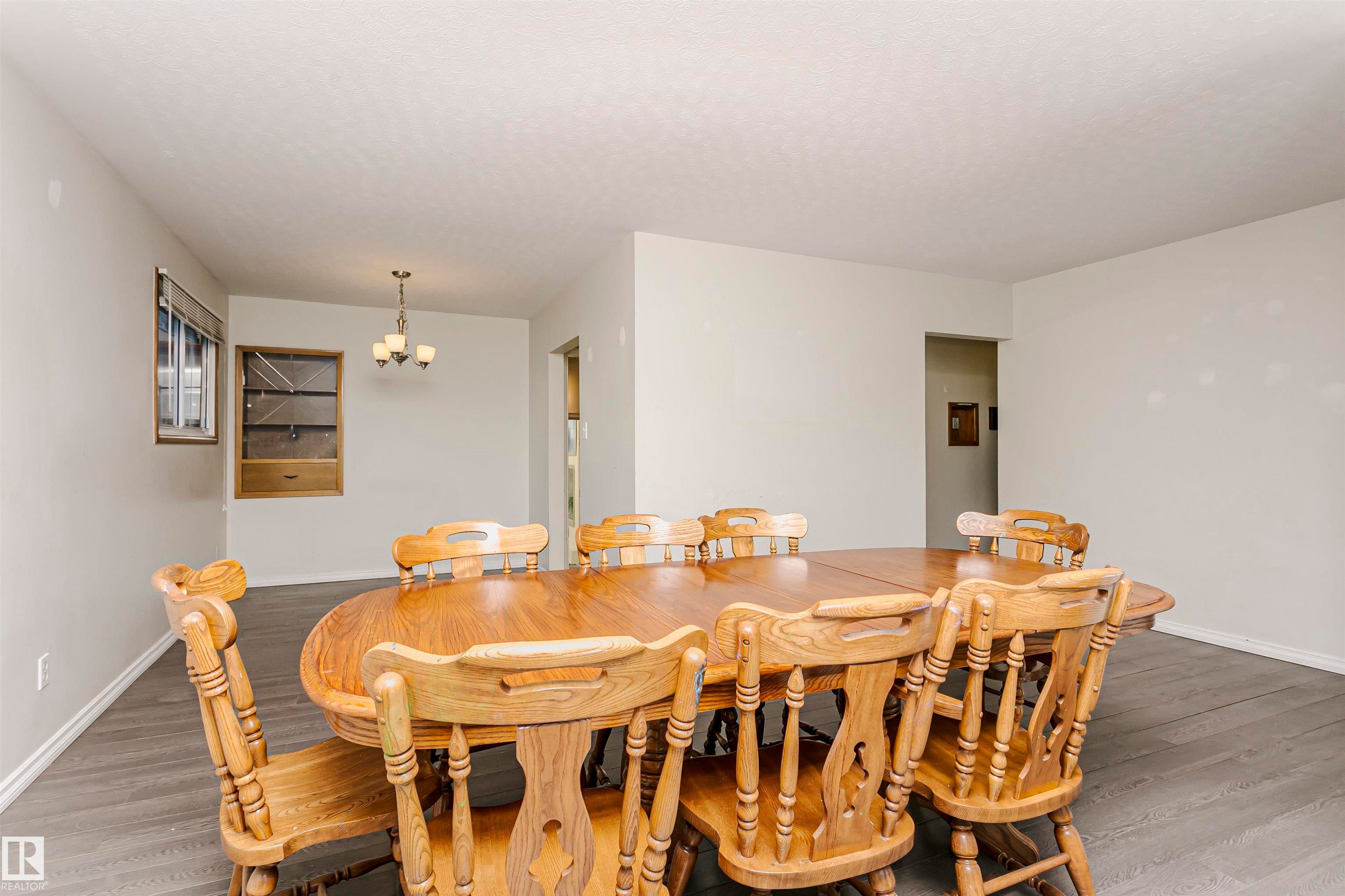 7 SHERIDAN Drive