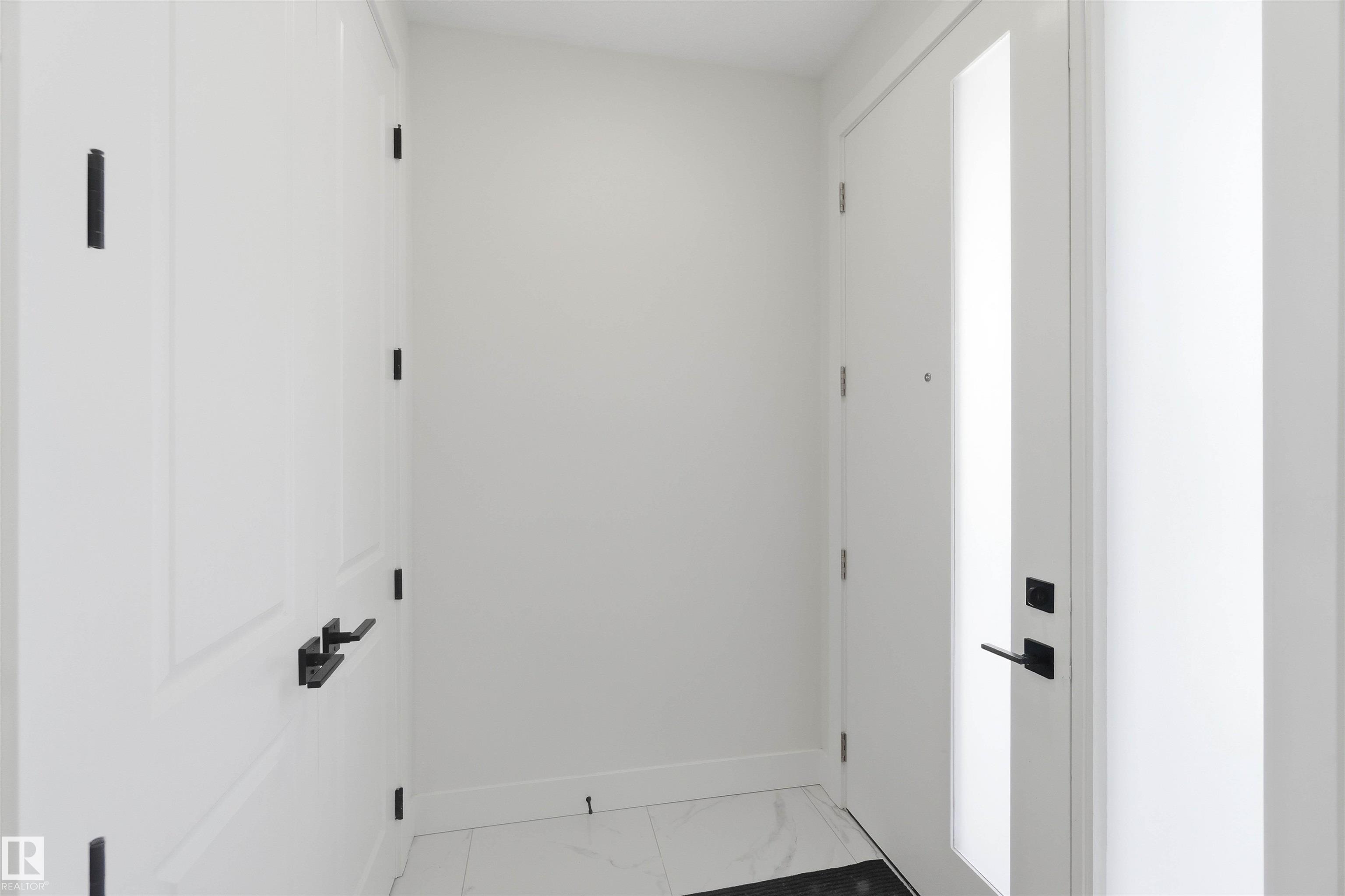 415 PINE Point(e)