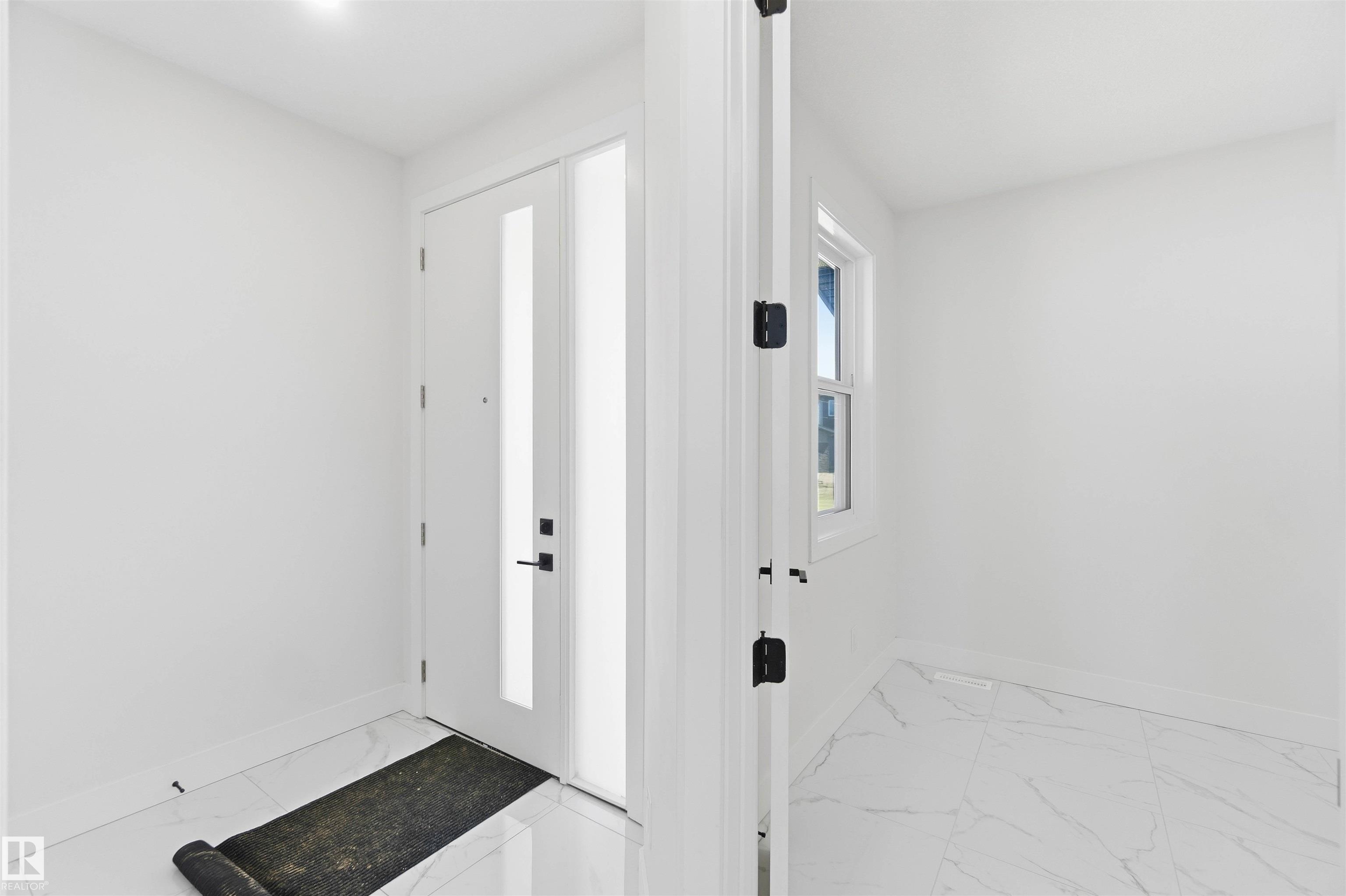 415 PINE Point(e)