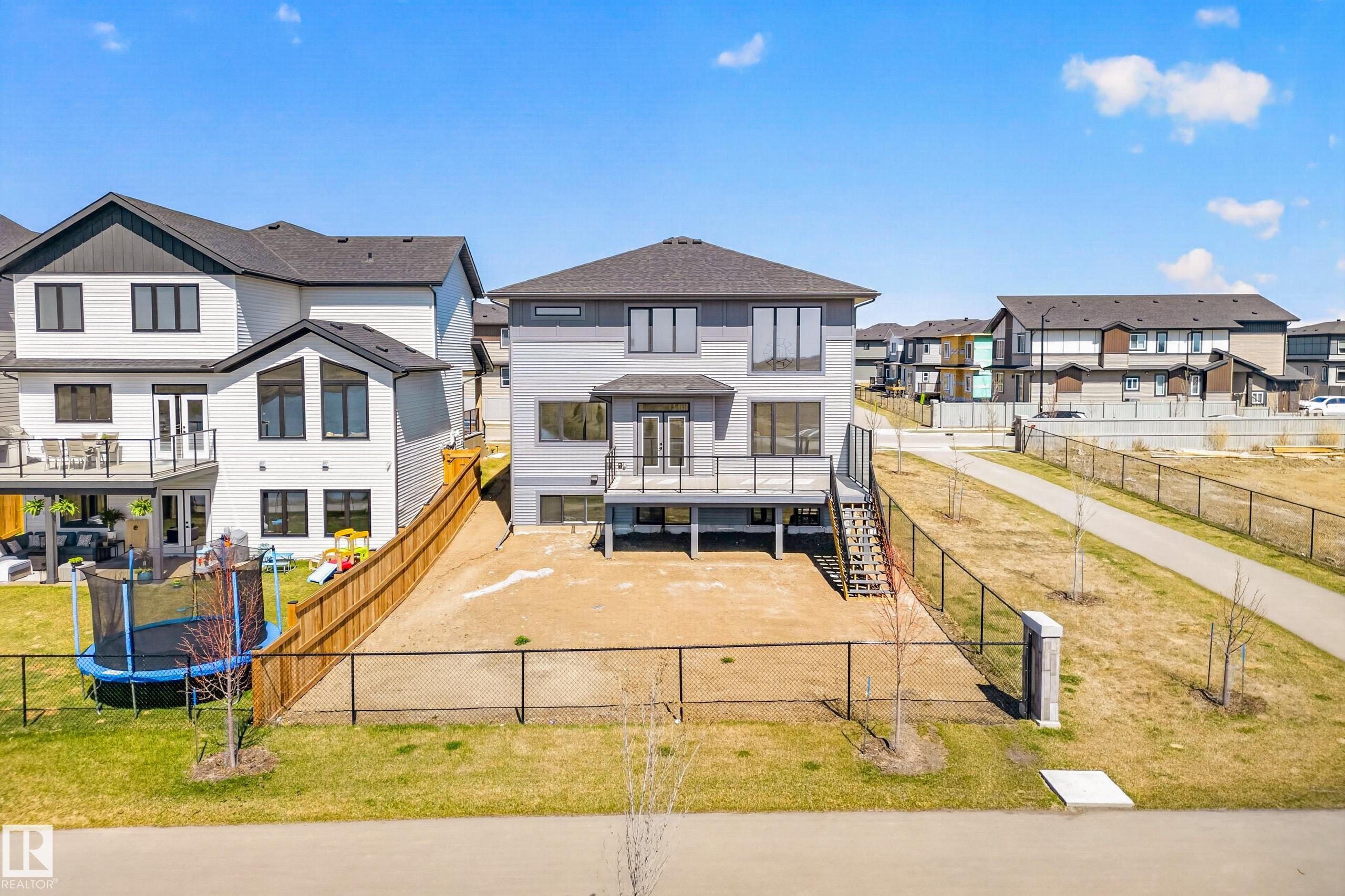 4005 40 Ave