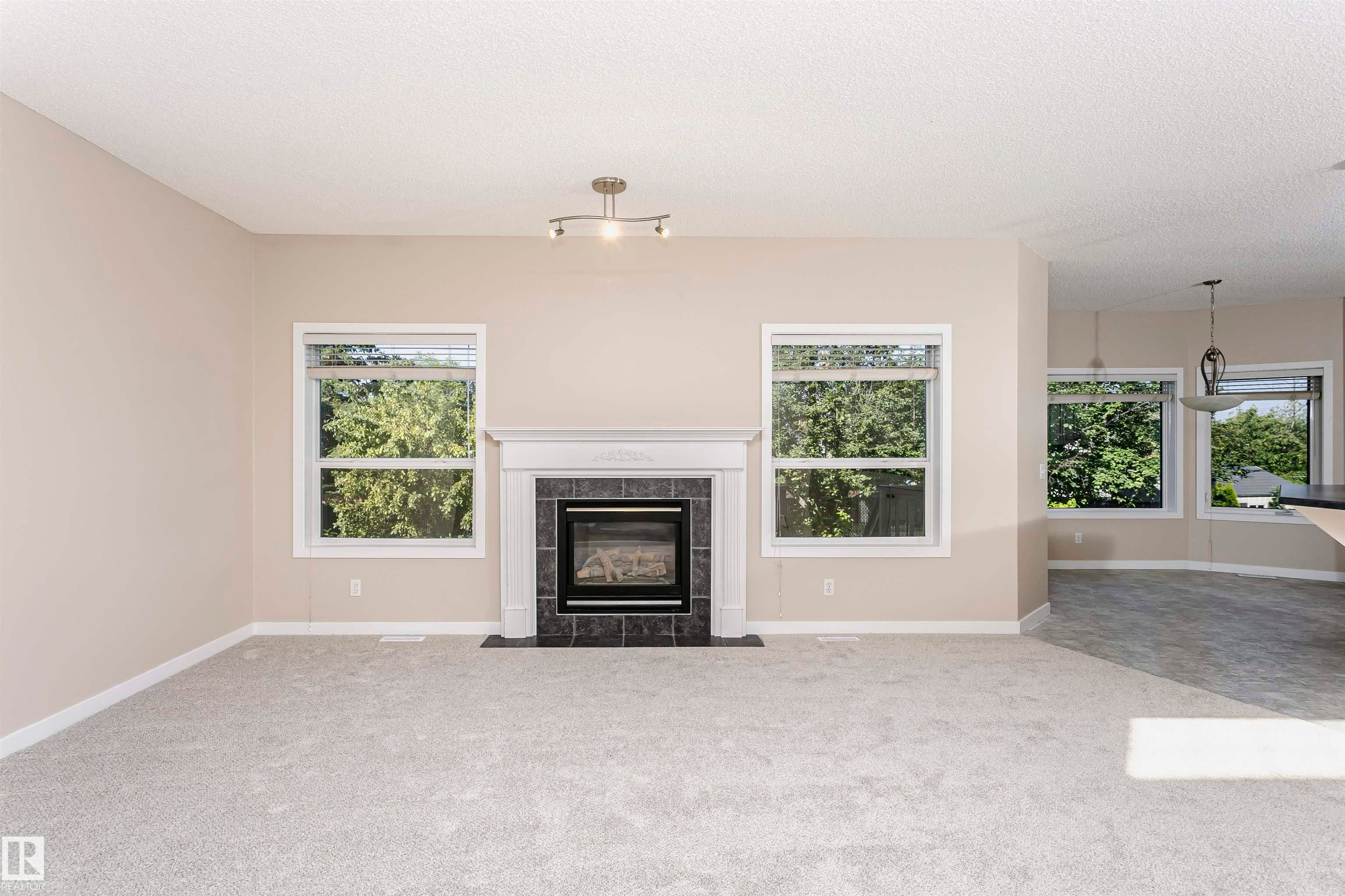21 ALDERSON Close