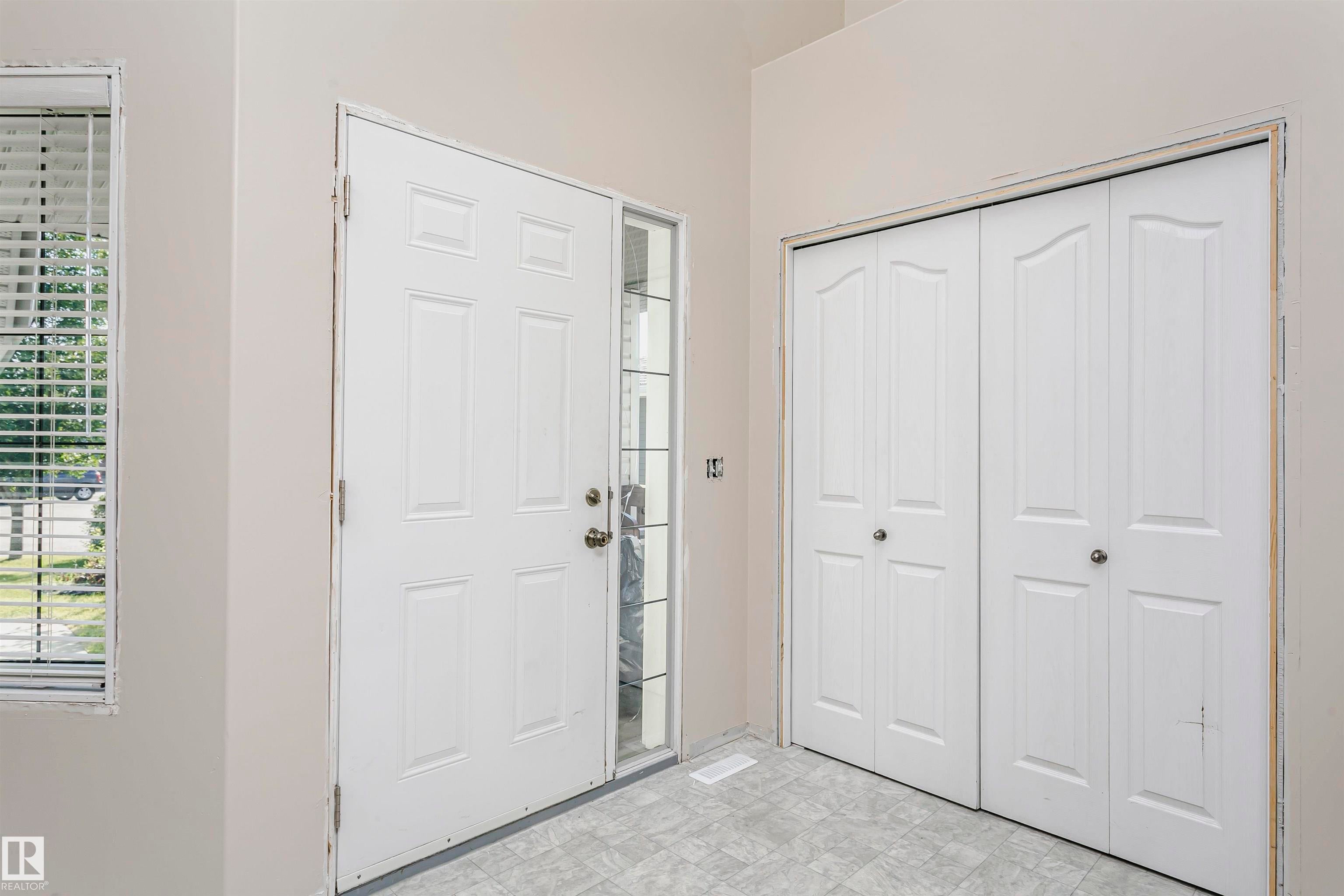 21 ALDERSON Close