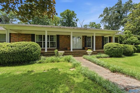 Homes For Sale - 274 County Road 337<br/> Section, AL 35771
