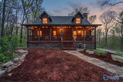 Photo of 92 Oakmont Trail, Somerville, AL 35670 (MLS # 21913951)