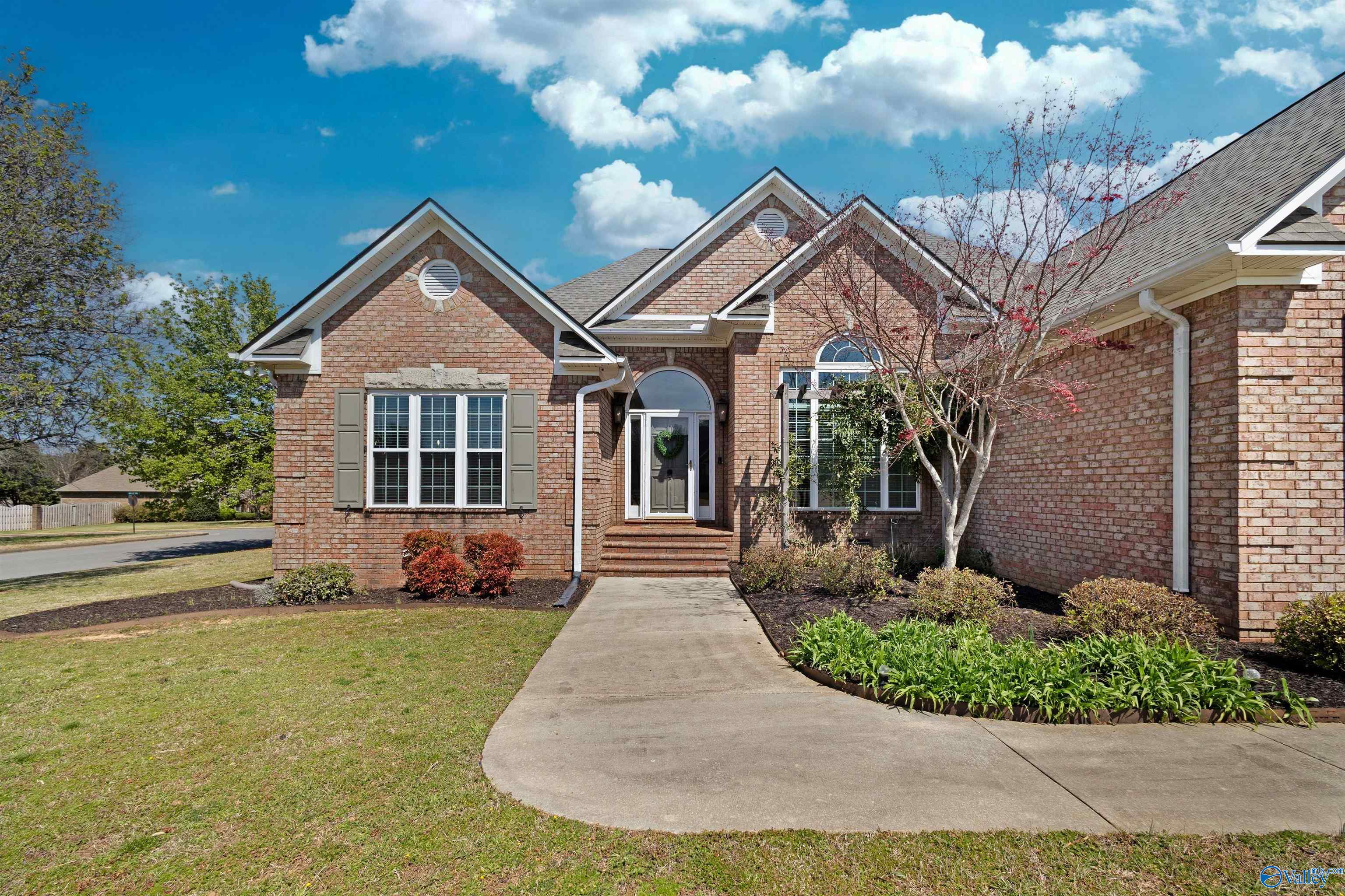 22093 Chickasaw Drive, Athens, Alabama image 3