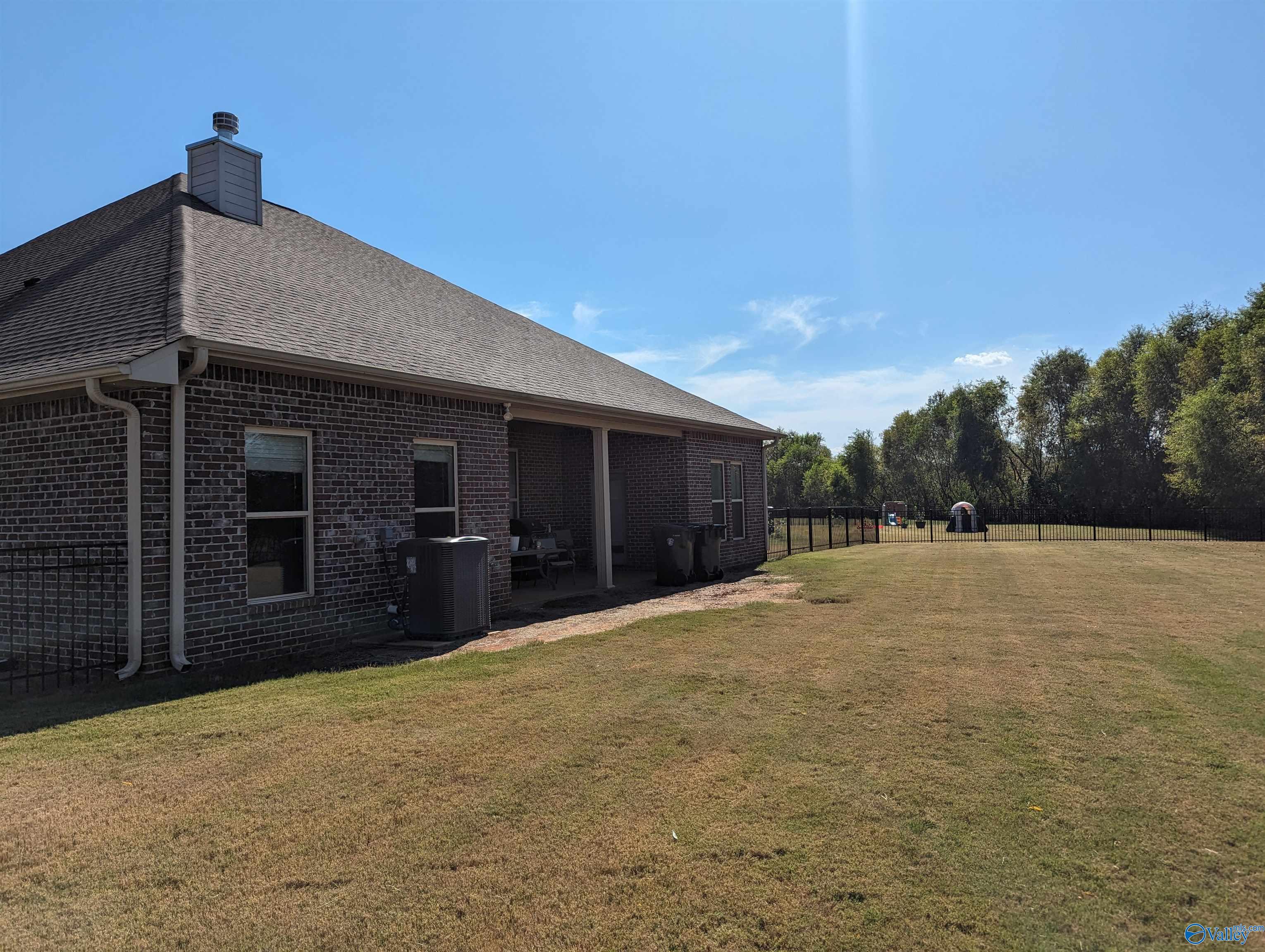 114 Creek Gravel Drive, Madison, Alabama image 7