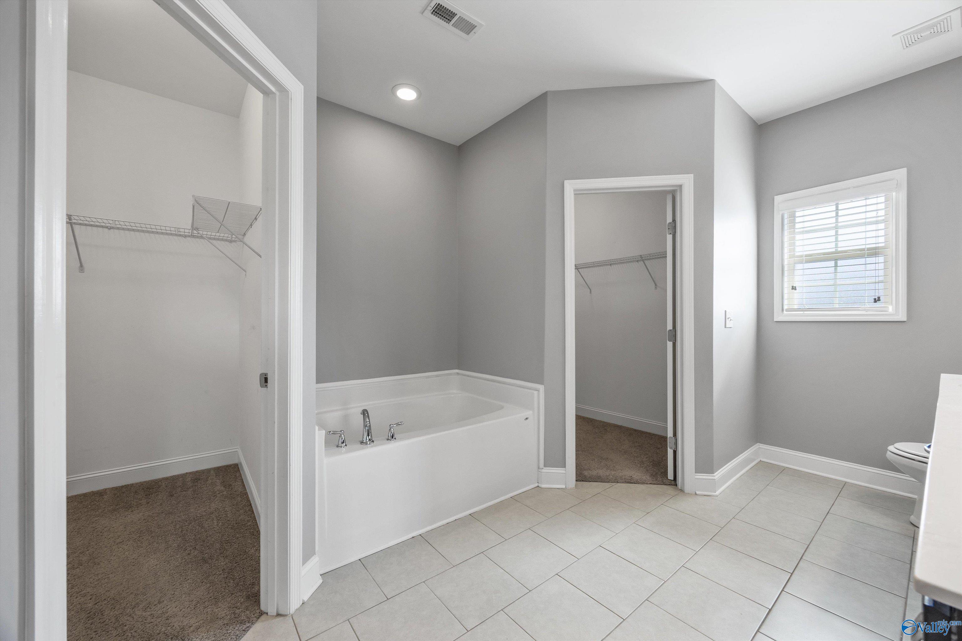 506 Foxridge Drive, Hartselle, Alabama image 25