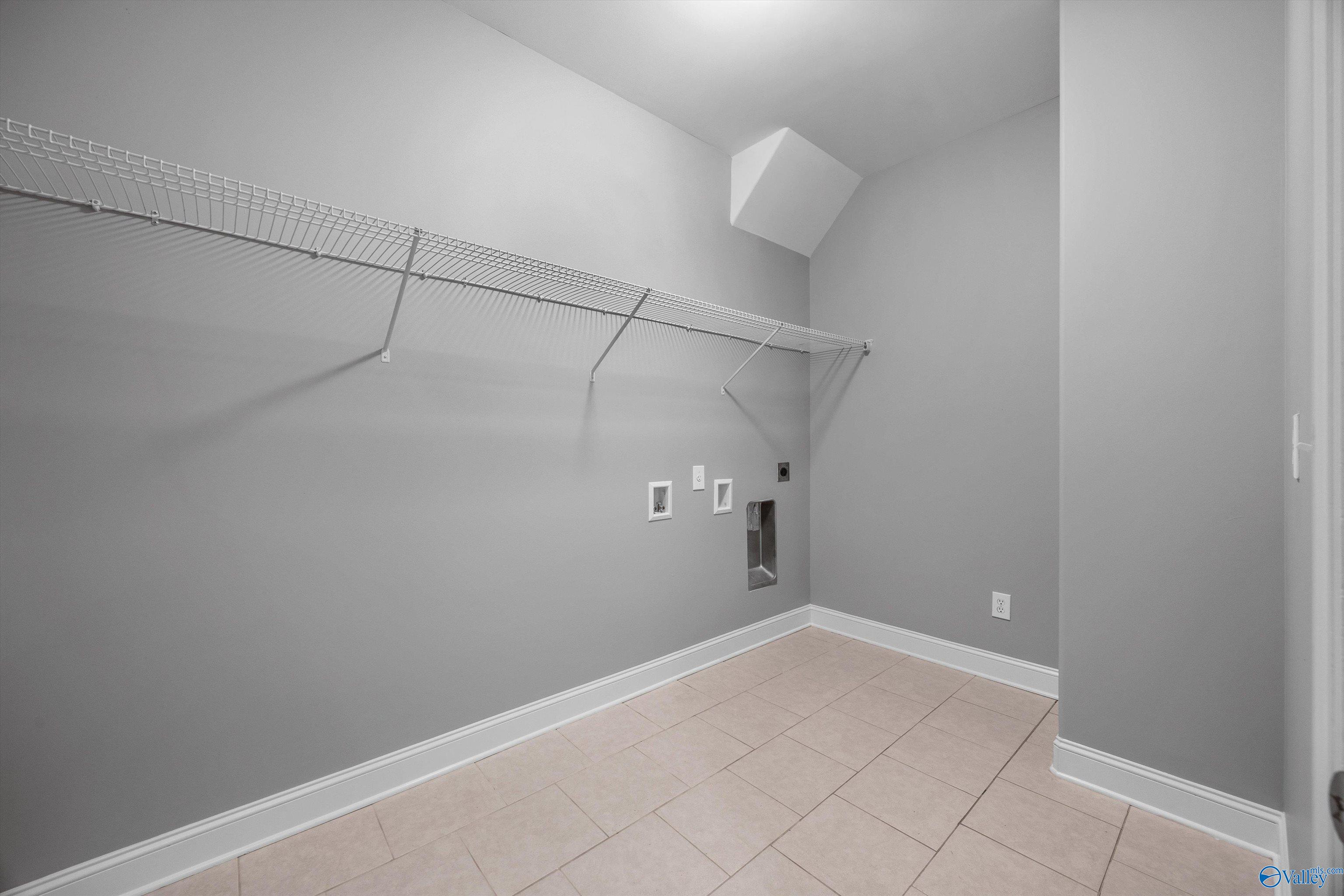 506 Foxridge Drive, Hartselle, Alabama image 27