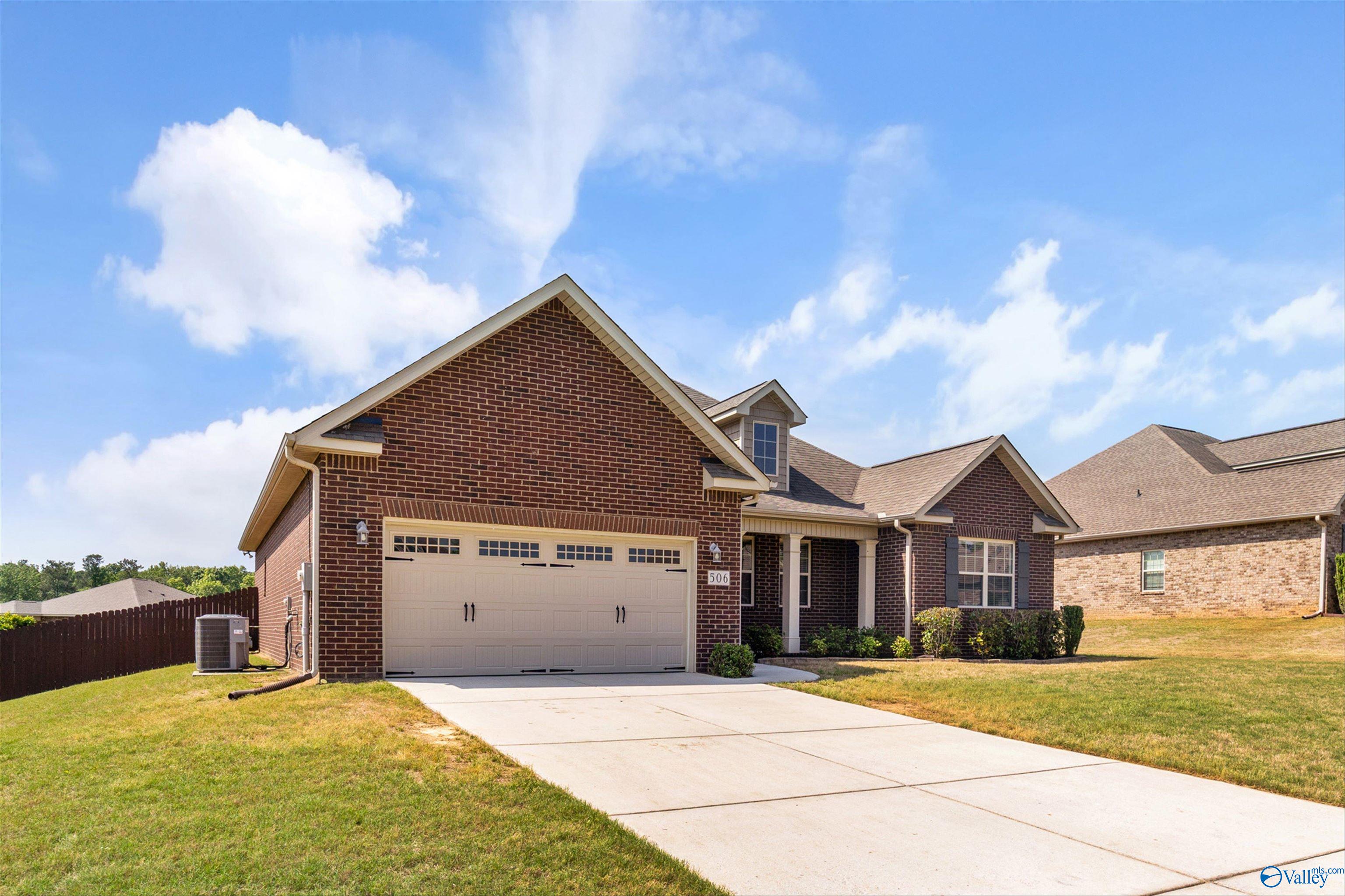 506 Foxridge Drive, Hartselle, Alabama image 3
