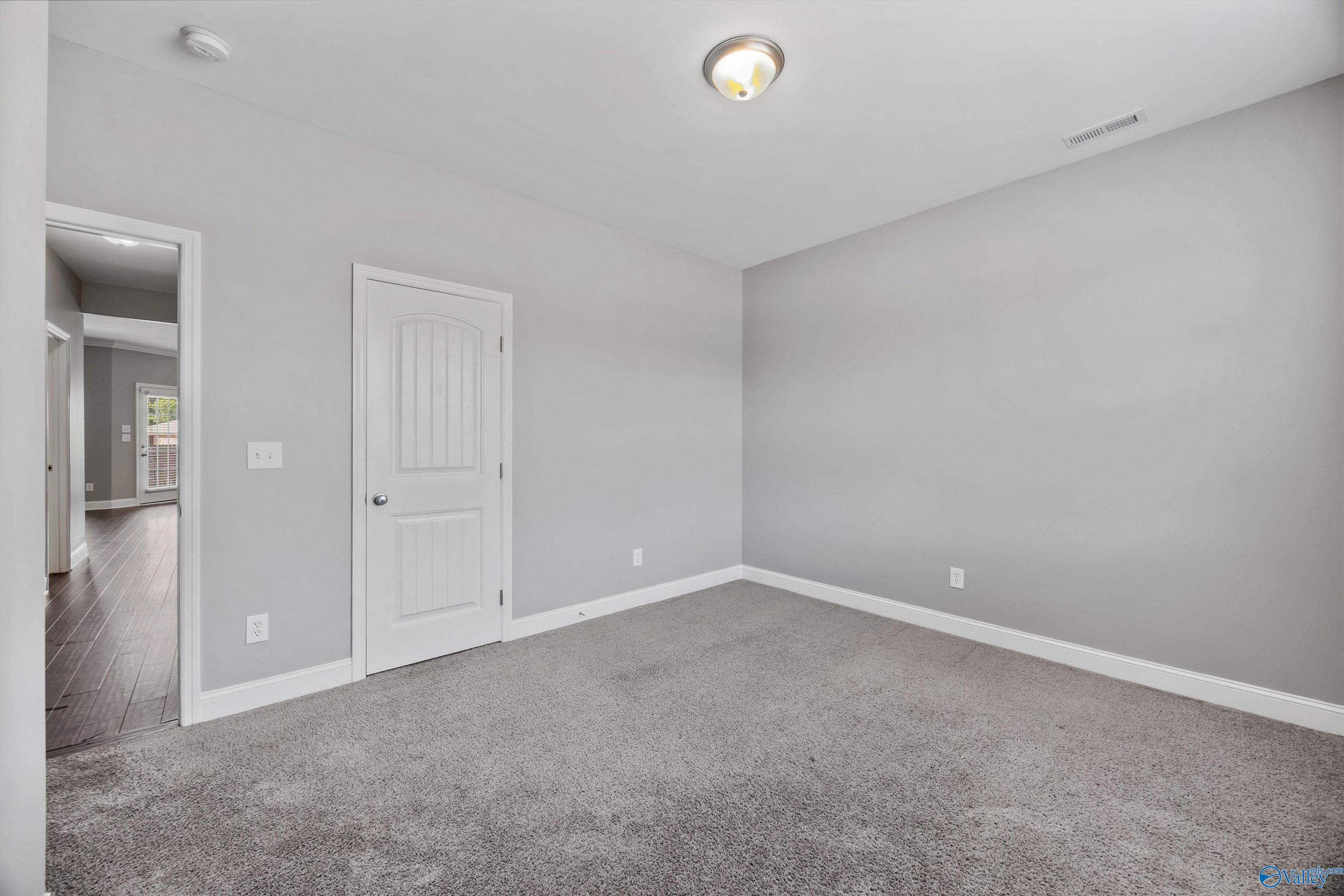 506 Foxridge Drive, Hartselle, Alabama image 18