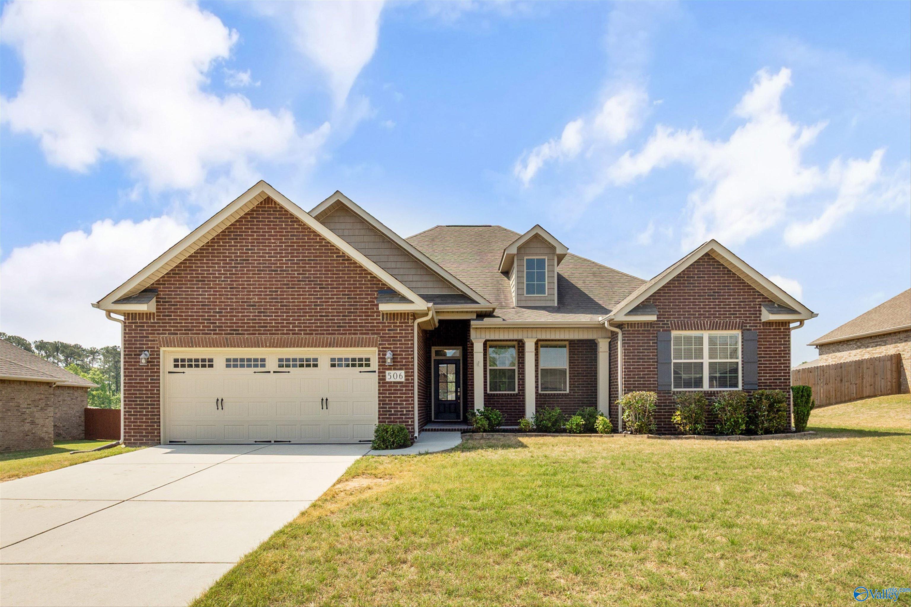 506 Foxridge Drive, Hartselle, Alabama image 1