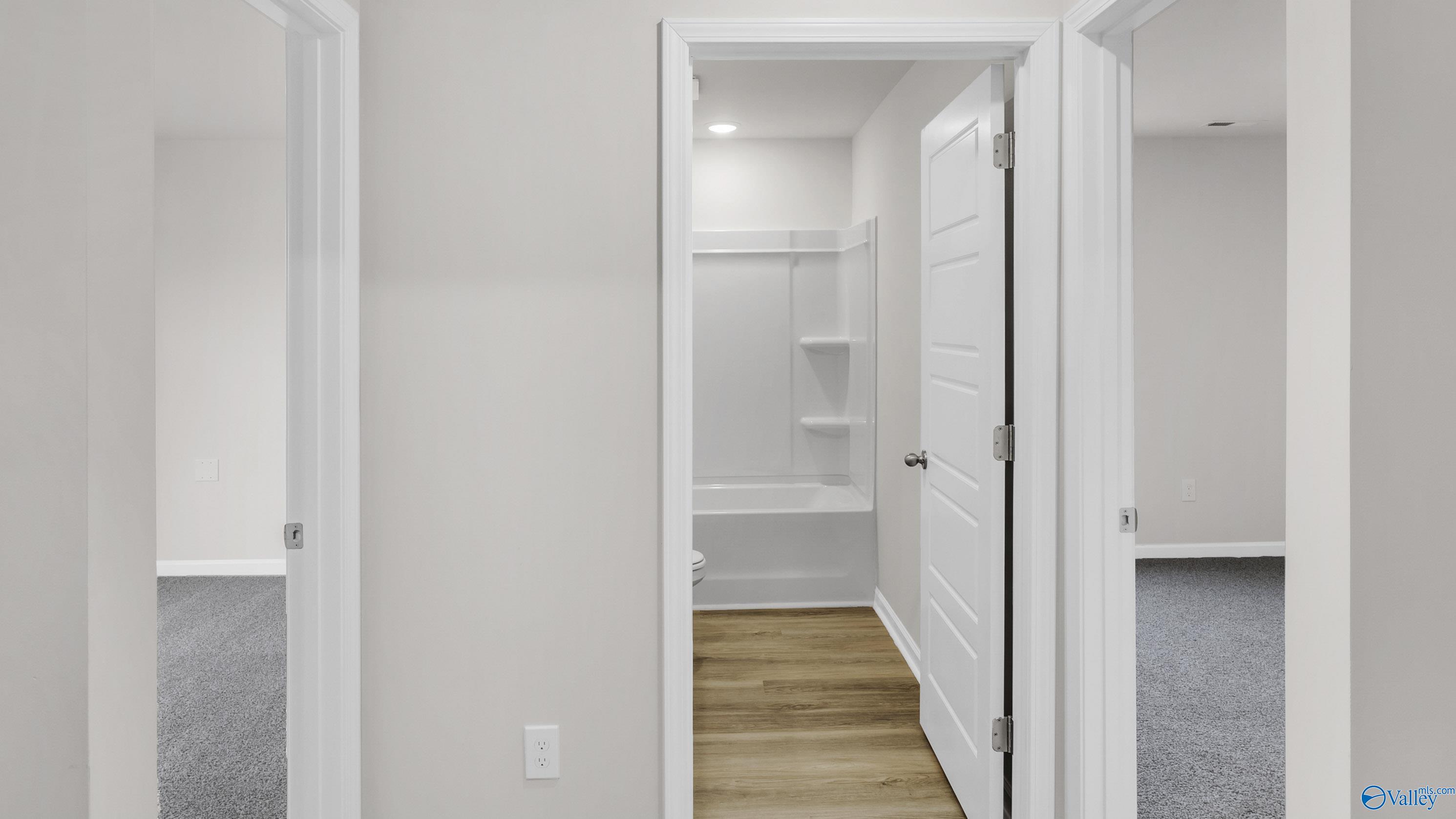 9922 Sequoyah Cove Drive SE