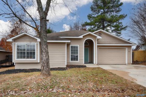 Photo of 105 Oakline Drive, Madison, AL 35757 (MLS # 21914159)
