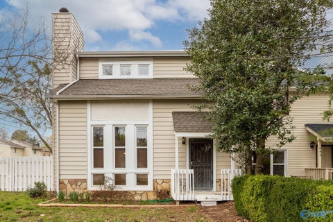 Townhouse For Rent - 401 Hobbs Road<br/> Huntsville, AL 35803