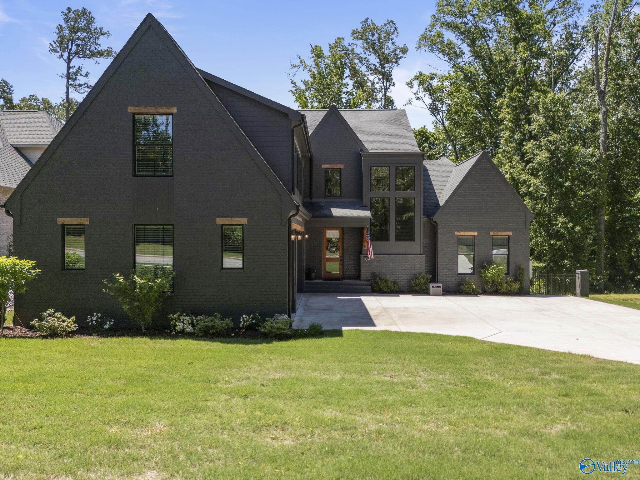 104 Bishop Bend Drive, Huntsville, Alabama image 2
