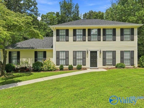 Homes For Sale - 29175 Henderson Circle<br/> Limestone County, Madison, AL 35756