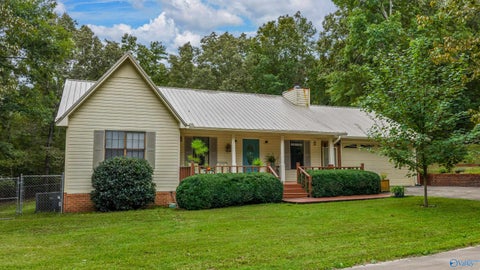 Homes For Sale - 11364 Alabama Highway 117<br/> Valley Head, AL 35989