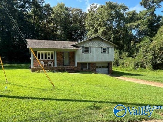 3013 TALL TREE LN, ADAMSVILLE, AL 35005 - Image 02563b5483c01bd7d9b89210e8a5ffad/3542324355