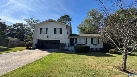 Homes For Sale - 923 Miller Blvd<br/> Madison, AL 35758