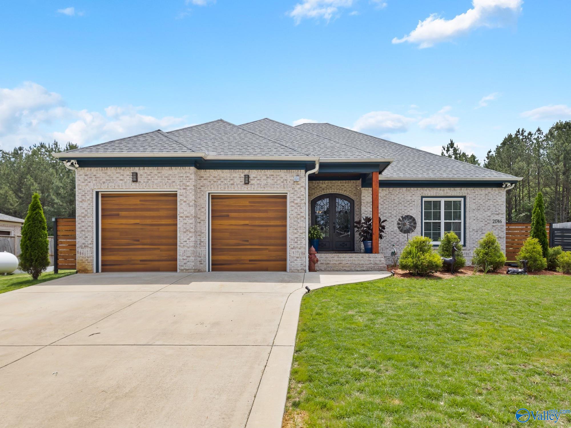 21746 Pinebrook Drive, Athens, Alabama image 3