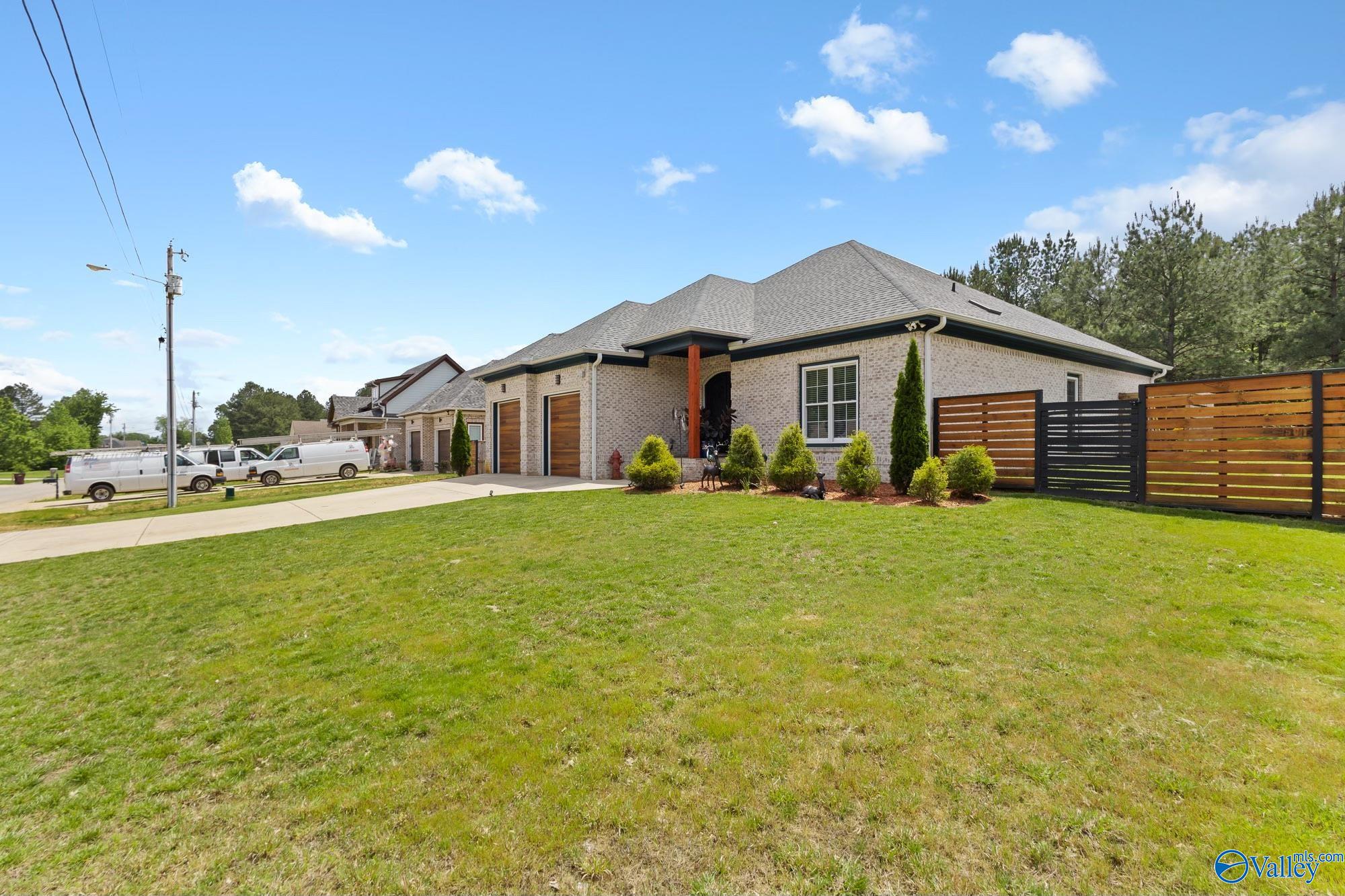 21746 Pinebrook Drive, Athens, Alabama image 33