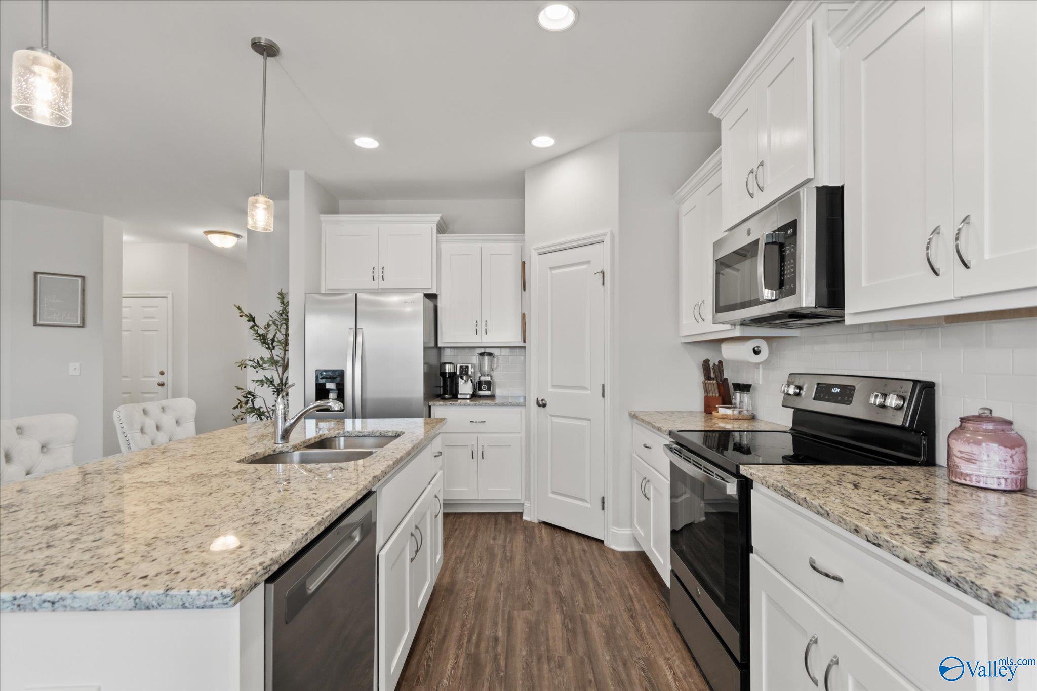 26674 Kyle Lane, Athens, Alabama image 9