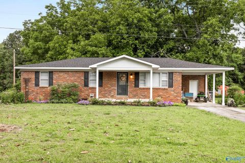 Homes For Sale - 407 Bowles Bridge Road<br/> Morgan County, Hartselle, AL 35640