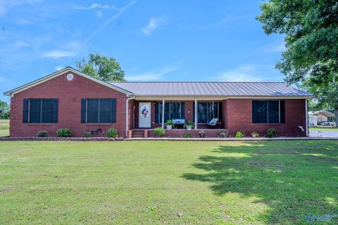 Homes For Sale - 1334 County Road 120<br/> Moulton, AL 35650