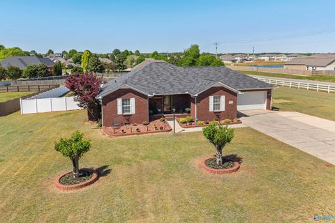 Homes For Sale - 25977 Henry Clay Drive<br/> Madison, AL 35756