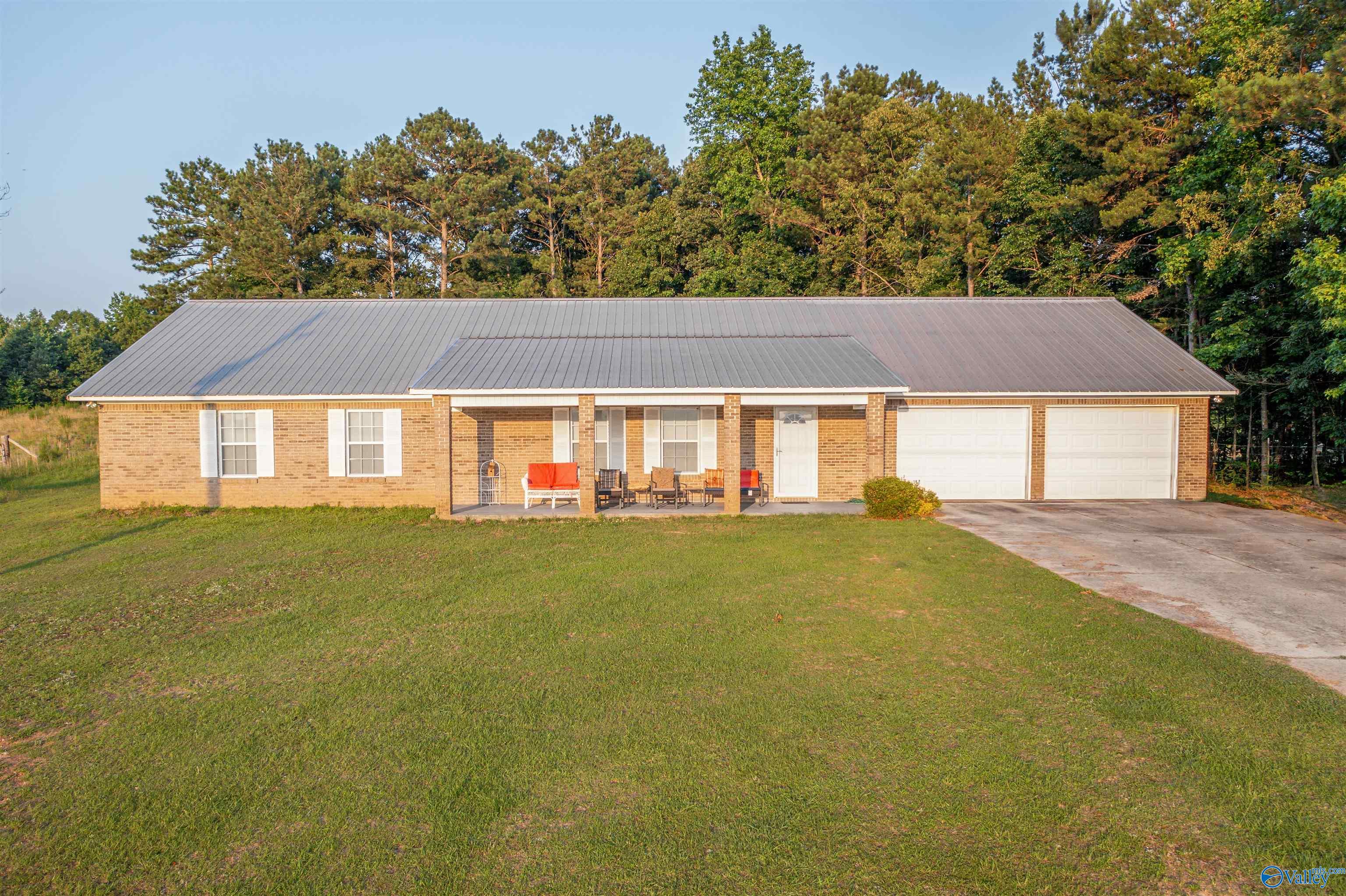 815 Lazy Lane