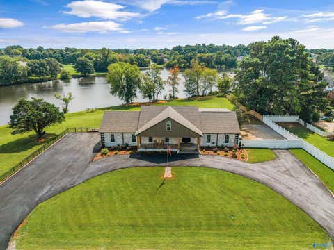 Homes For Sale - 205 Lindsay Lane S Ln<br/> Athens, AL 35613