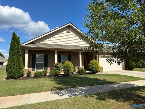 Homes For Sale - 607 Willow Crest<br/> Madison, AL 35756