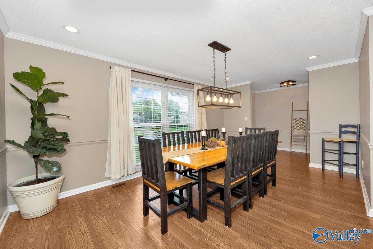 Huntsville, Alabama 35803, United States, 3 Bedrooms Bedrooms, ,2 BathroomsBathrooms,Residential,Active,158271